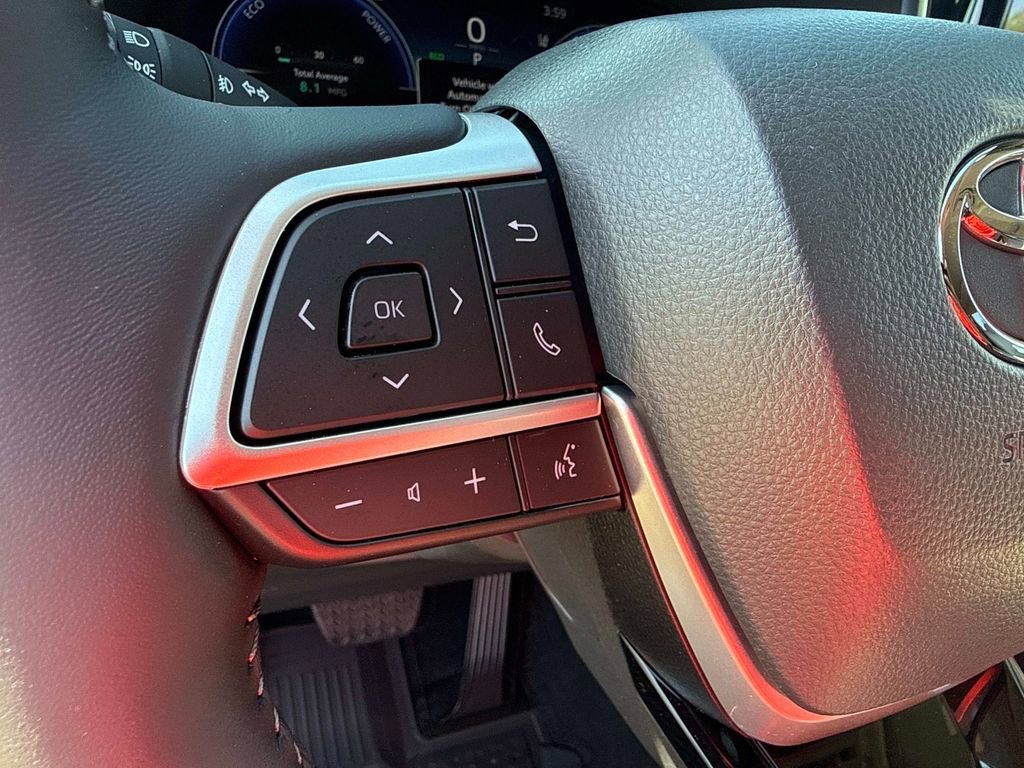 New 2026 Toyota Highlander Platinum image 26