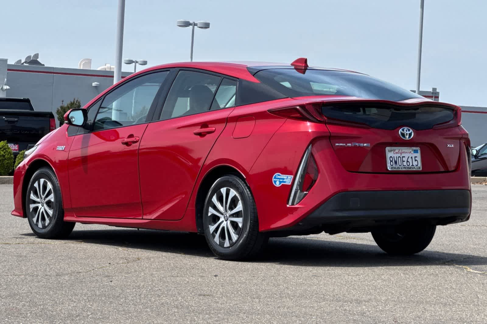 Used 2021 Toyota Prius Prime XLE FWD image 7