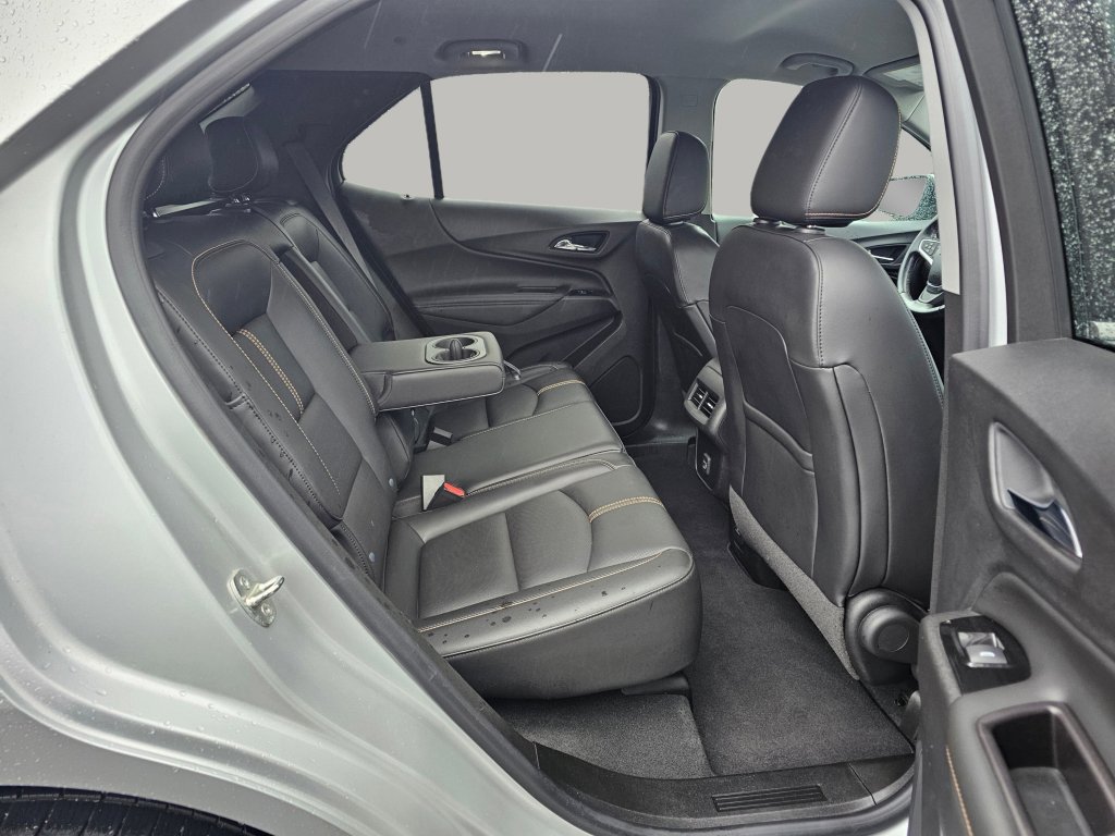 Used 2022 Chevrolet Equinox Premier w/ LPO, Cargo Package AWD/4WD image 23