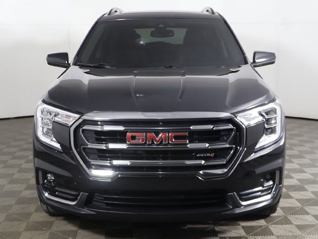 Used 2024 GMC Terrain AT4 w/ Infotainment Package II image 15