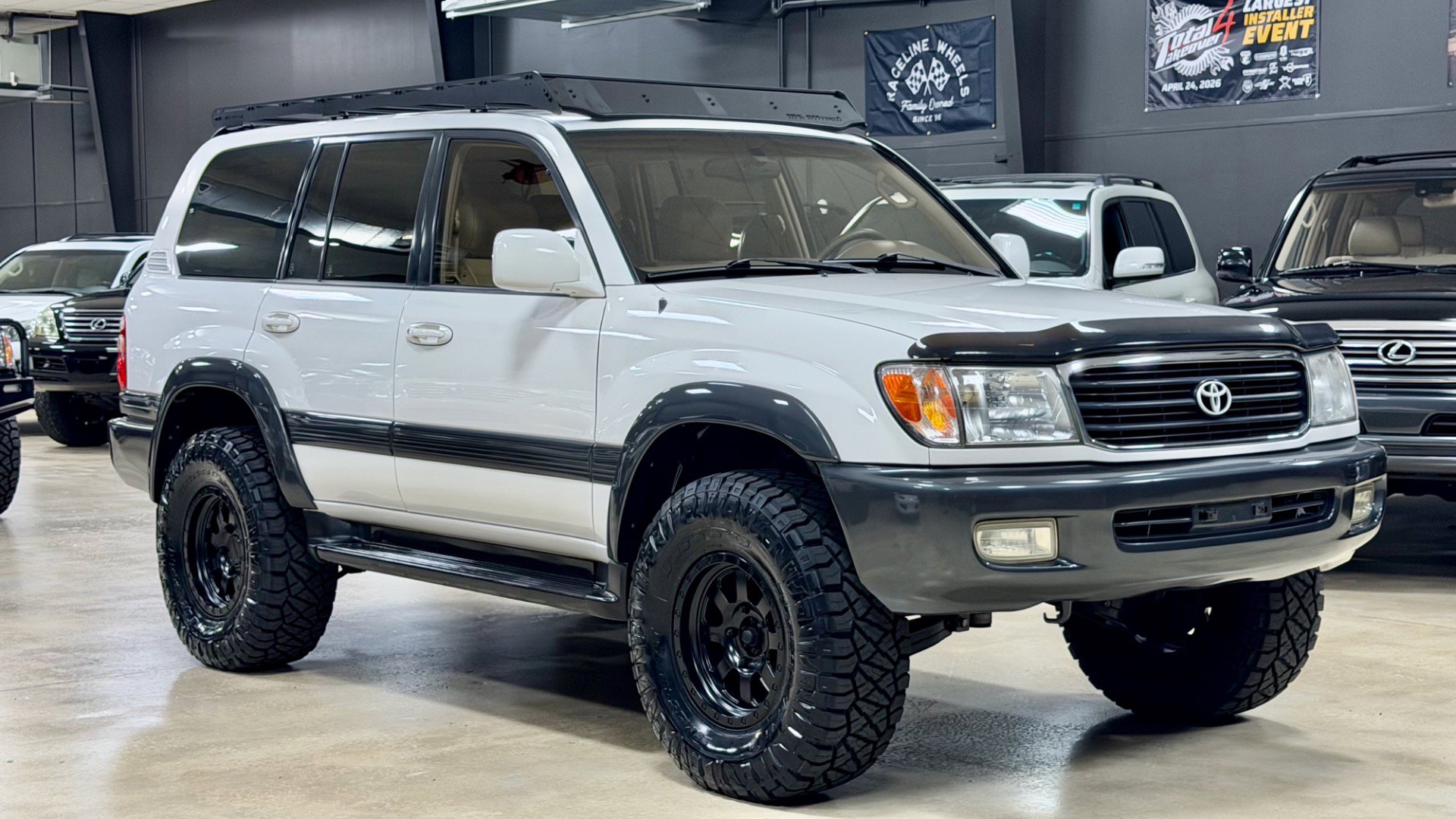 Used 1999 Toyota Land Cruiser AWD/4WD image 2