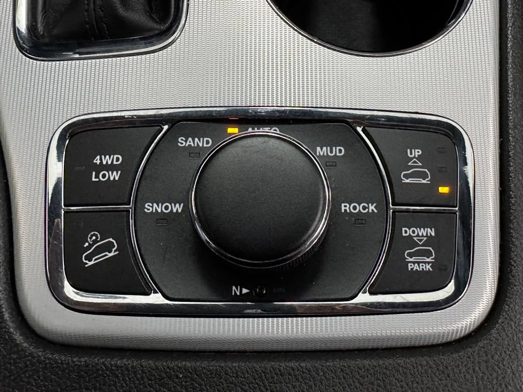 Certified 2021 Jeep Grand Cherokee Summit AWD/4WD image 22