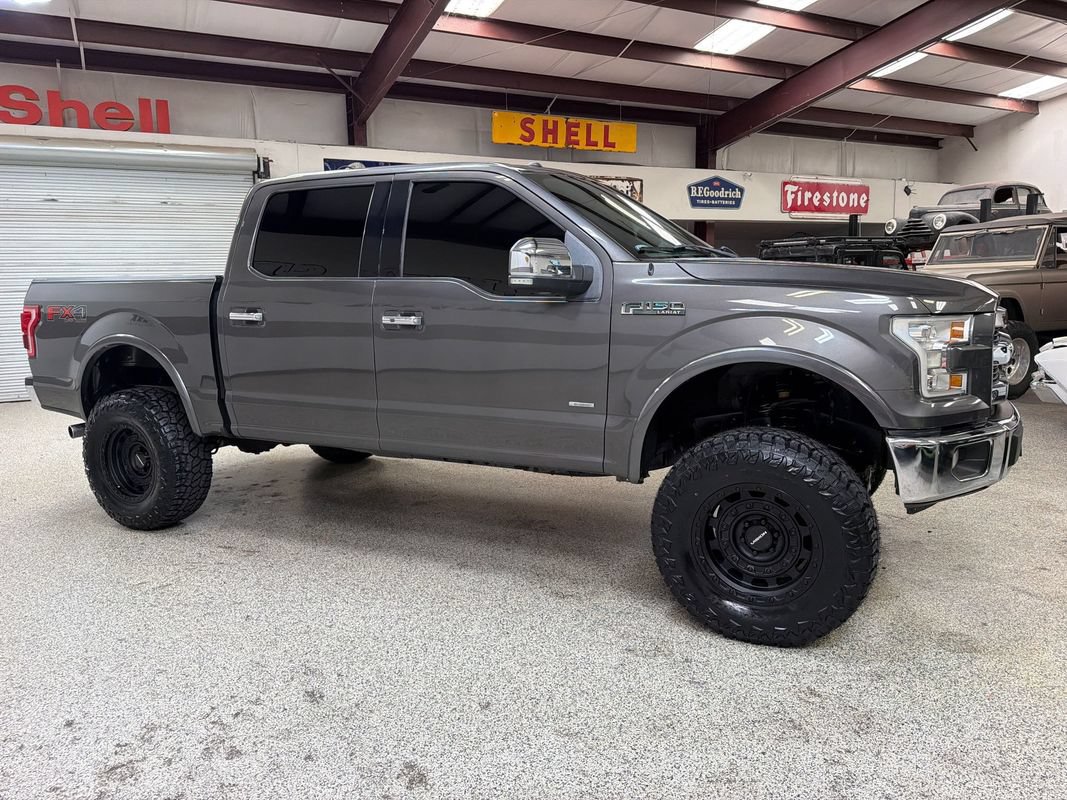 Used 2017 Ford F150 Lariat w/ Equipment Group 502A Luxury AWD/4WD image 10
