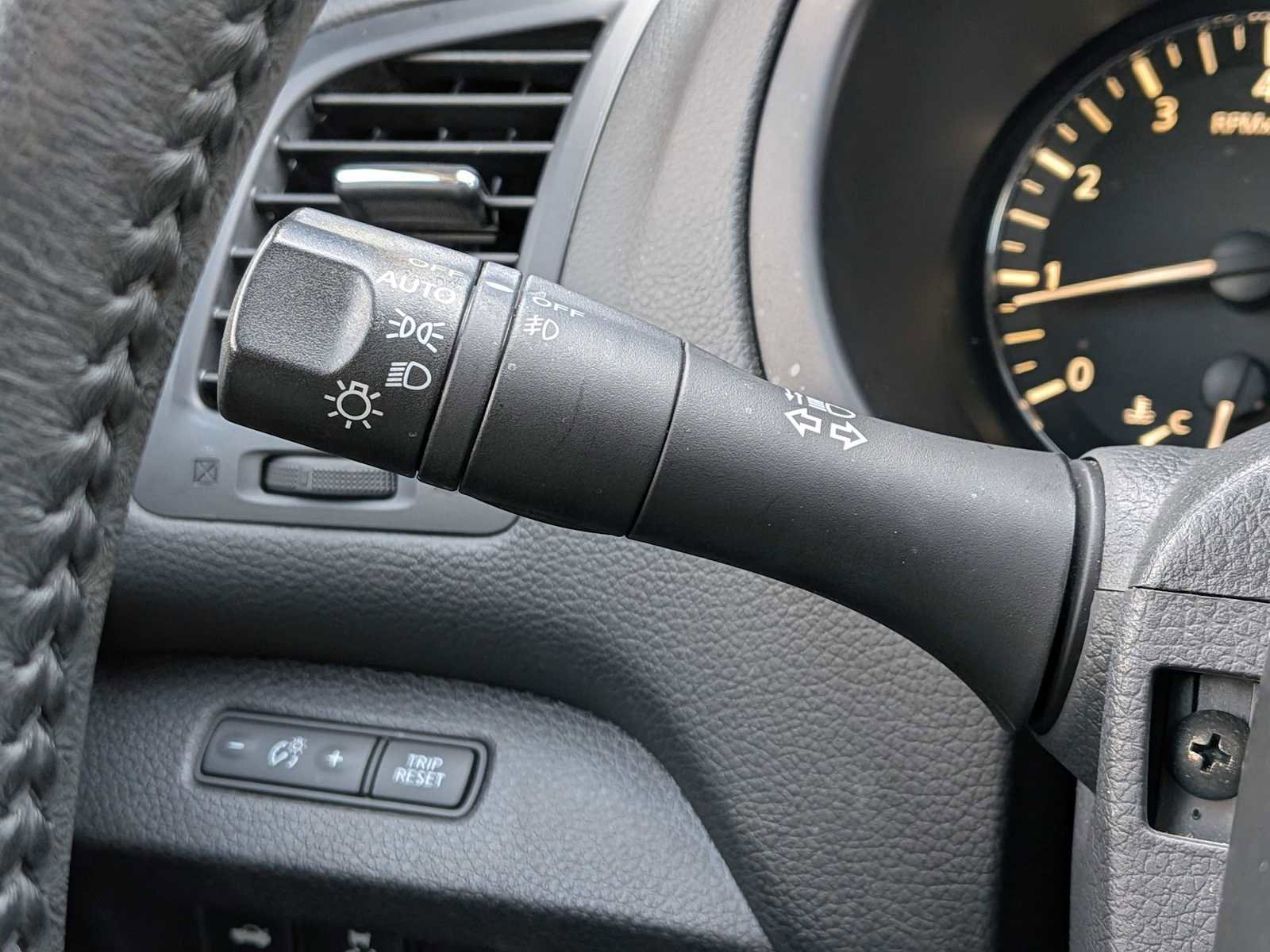 Used 2016 Nissan Altima 2.5 SV FWD image 26