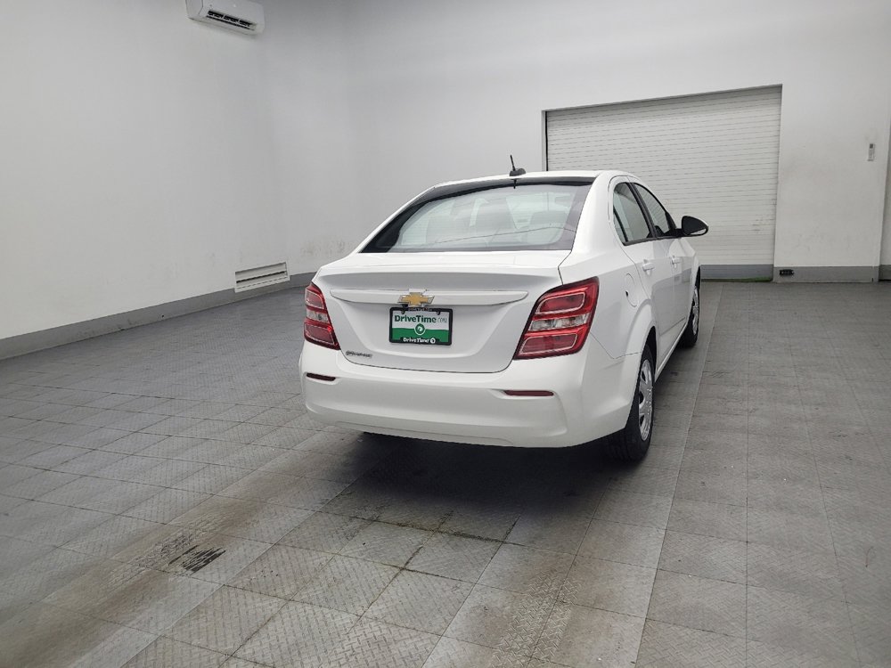 Used 2017 Chevrolet Sonic LS image 9