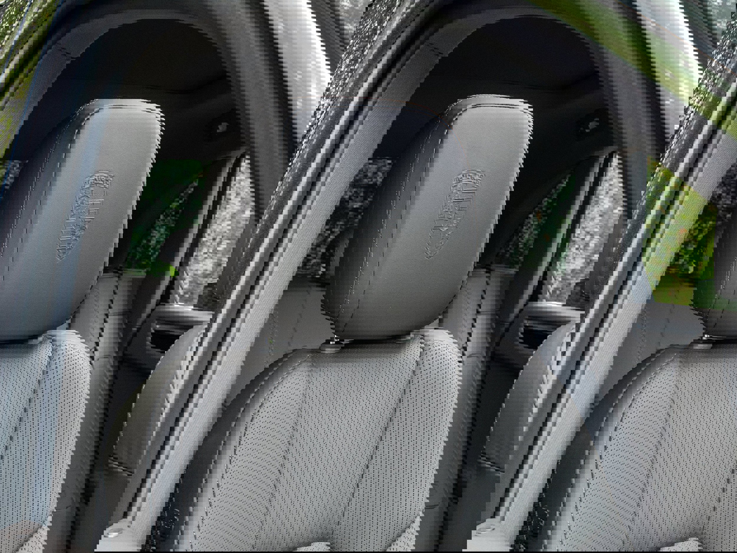 Used 2024 Porsche Macan image 34