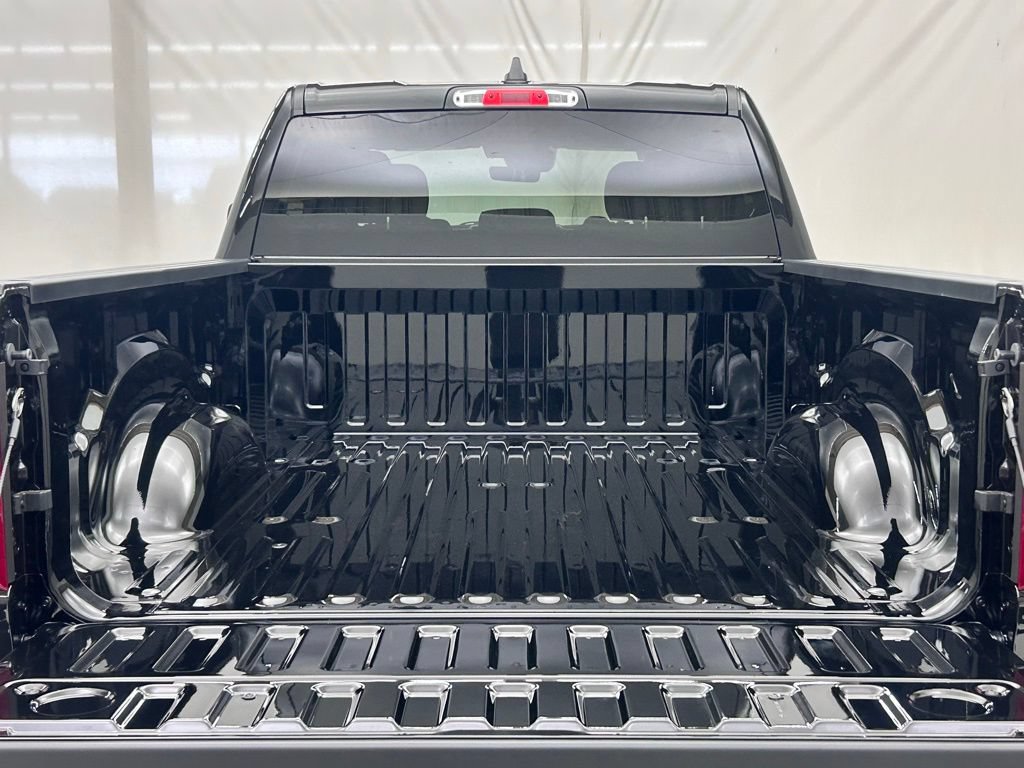 New 2026 RAM 1500 Big Horn AWD/4WD image 9