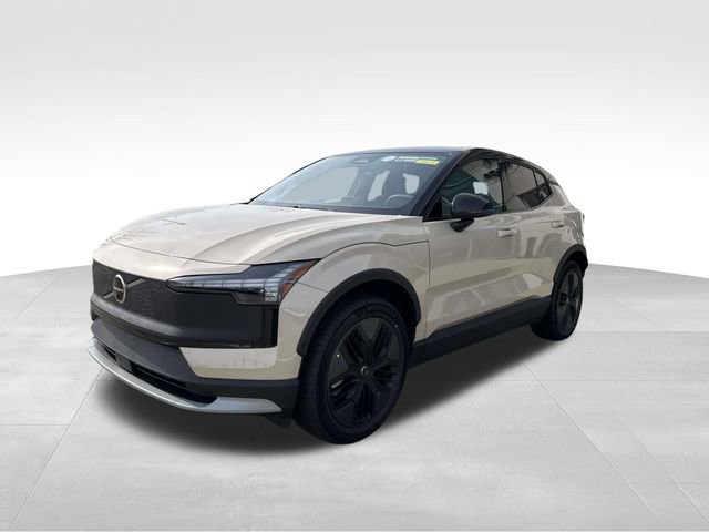New 2026 Volvo EX30 Cross Country Ultra image 3