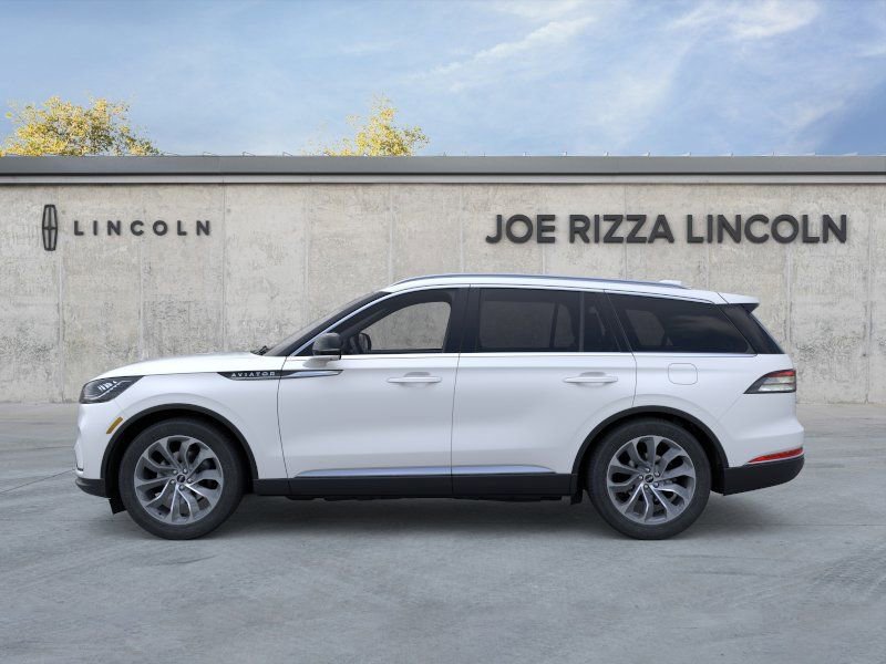 New 2026 Lincoln Aviator AWD image 3