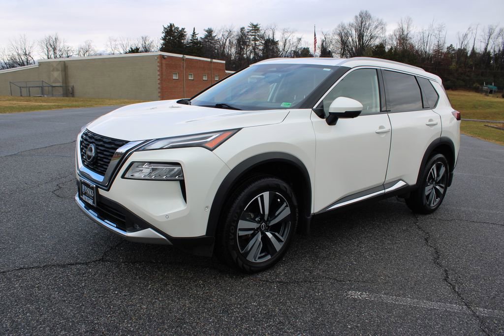 Used 2022 Nissan Rogue Platinum w/ Head-Up Display Package image 5