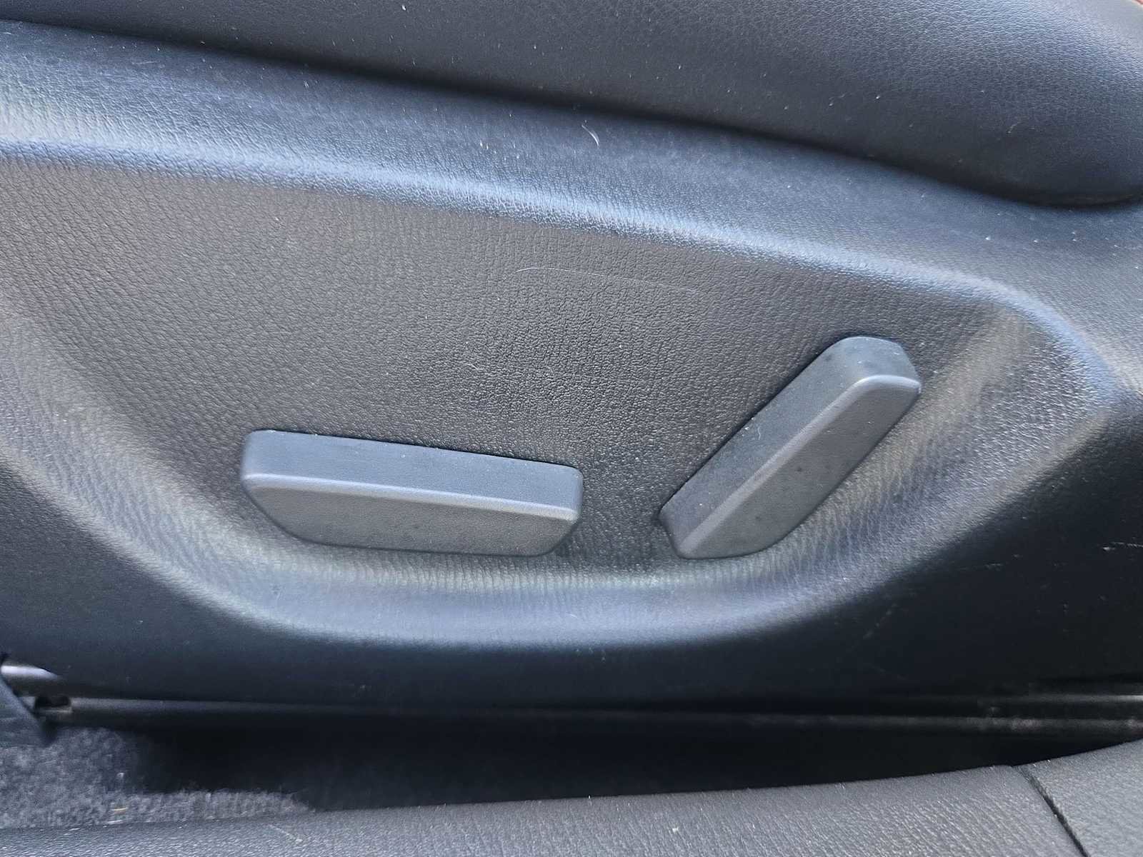 Used 2014 MAZDA MAZDA3 s Grand Touring image 18