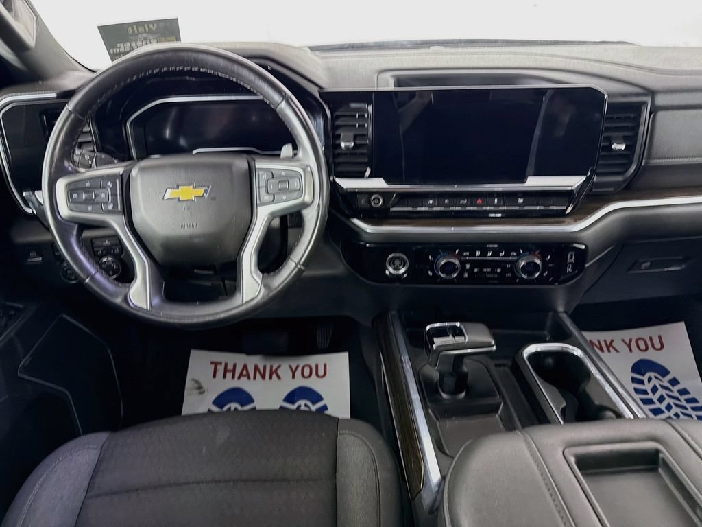 Used 2022 Chevrolet Silverado 1500 LT AWD/4WD image 22