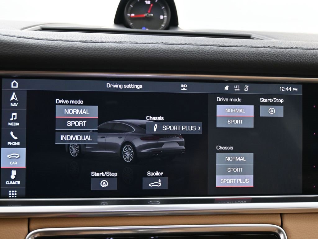 Used 2018 Porsche Panamera 4S image 12