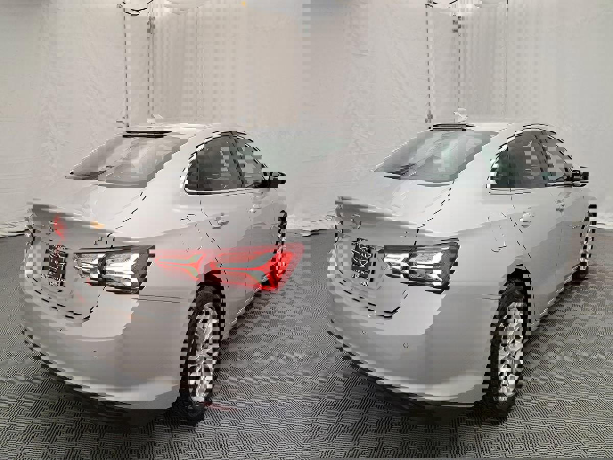 Used 2019 Chevrolet Malibu LT w/ Driver Confidence Package II image 4