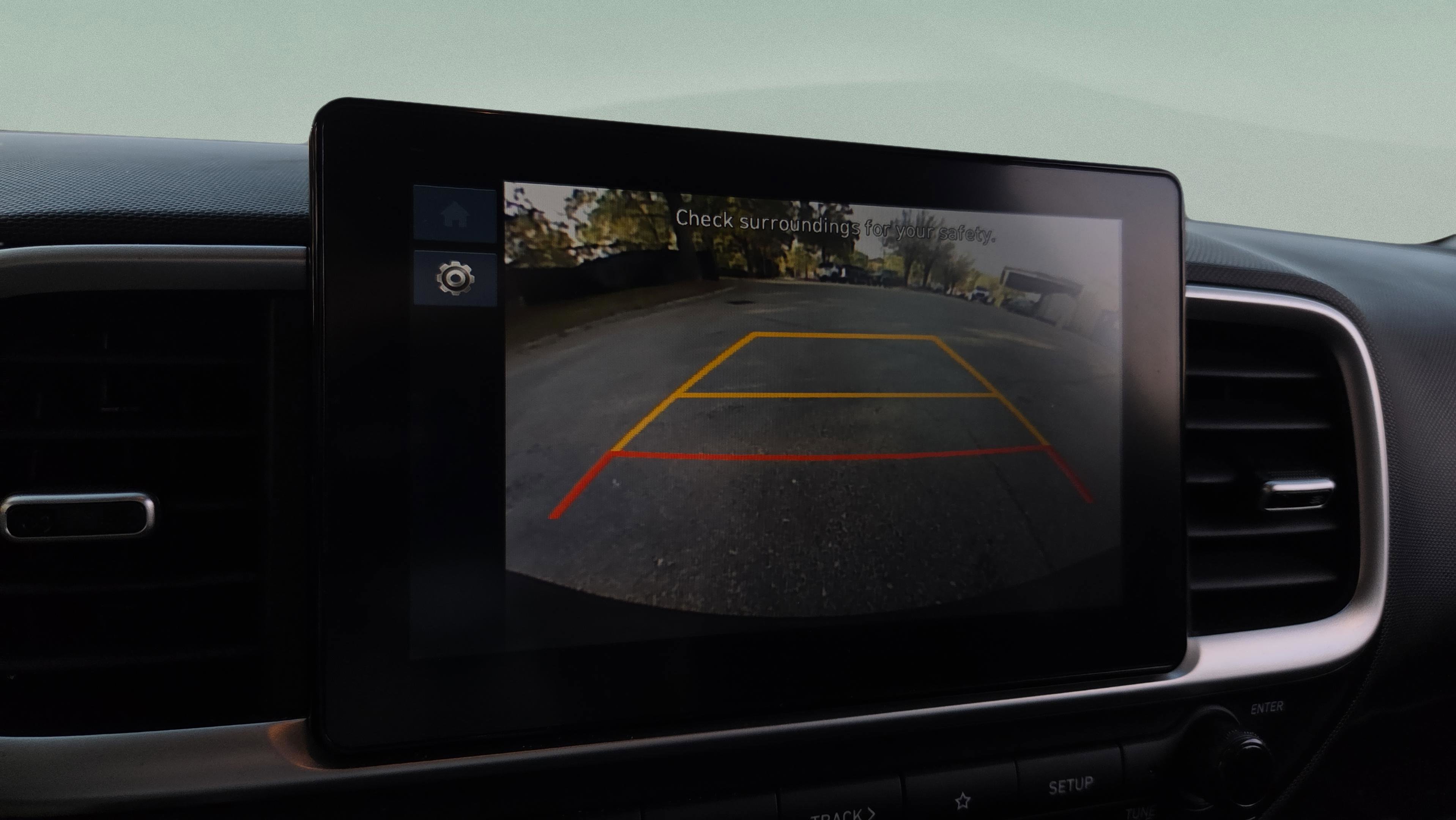 Used 2024 Hyundai Venue SE image 22