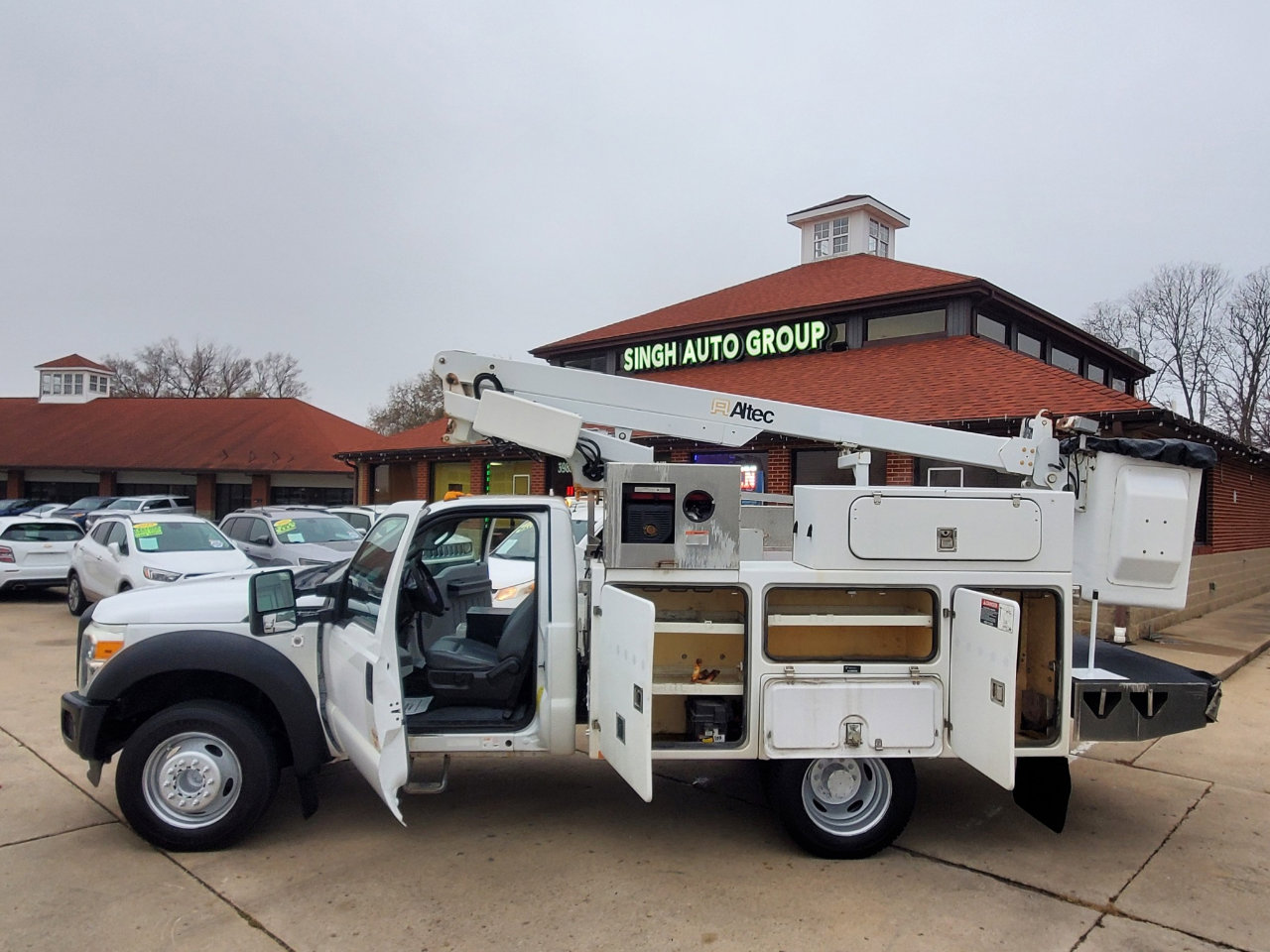 Used 2012 Ford F450 XL image 4