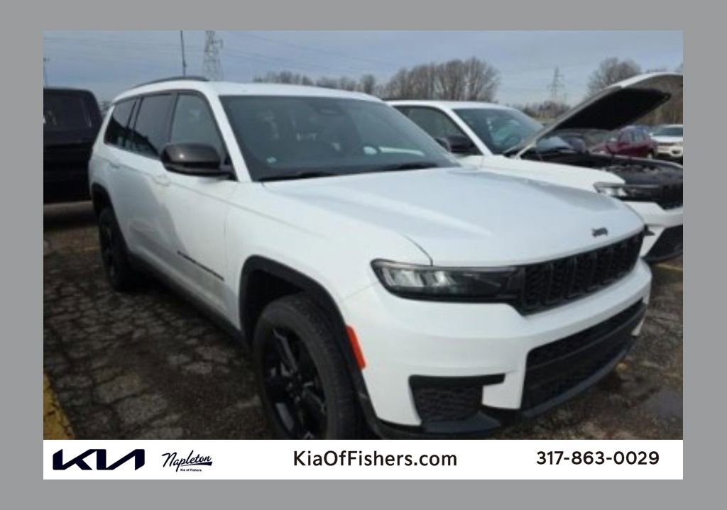 Used 2023 Jeep Grand Cherokee L Laredo image 1