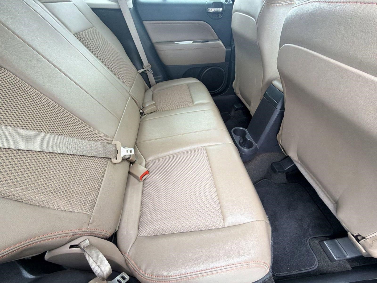 Used 2014 Jeep Compass Latitude w/ Sun/Sound Group image 30