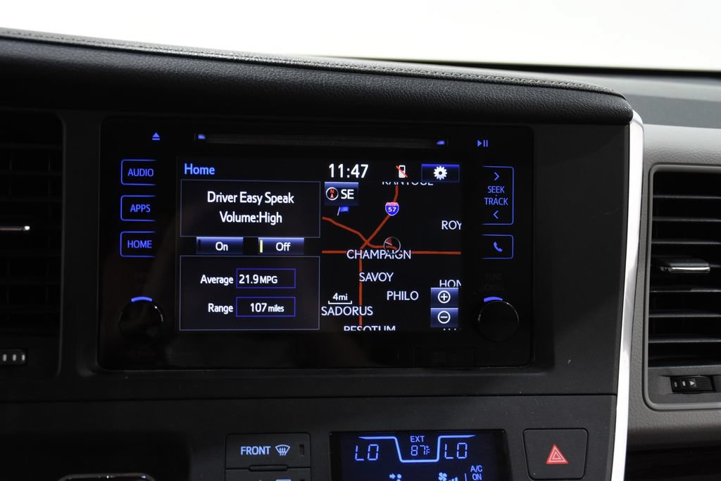 Used 2015 Toyota Sienna XLE Premium FWD image 16