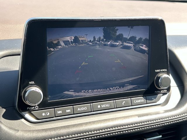 Used 2023 Nissan Rogue SV FWD image 25