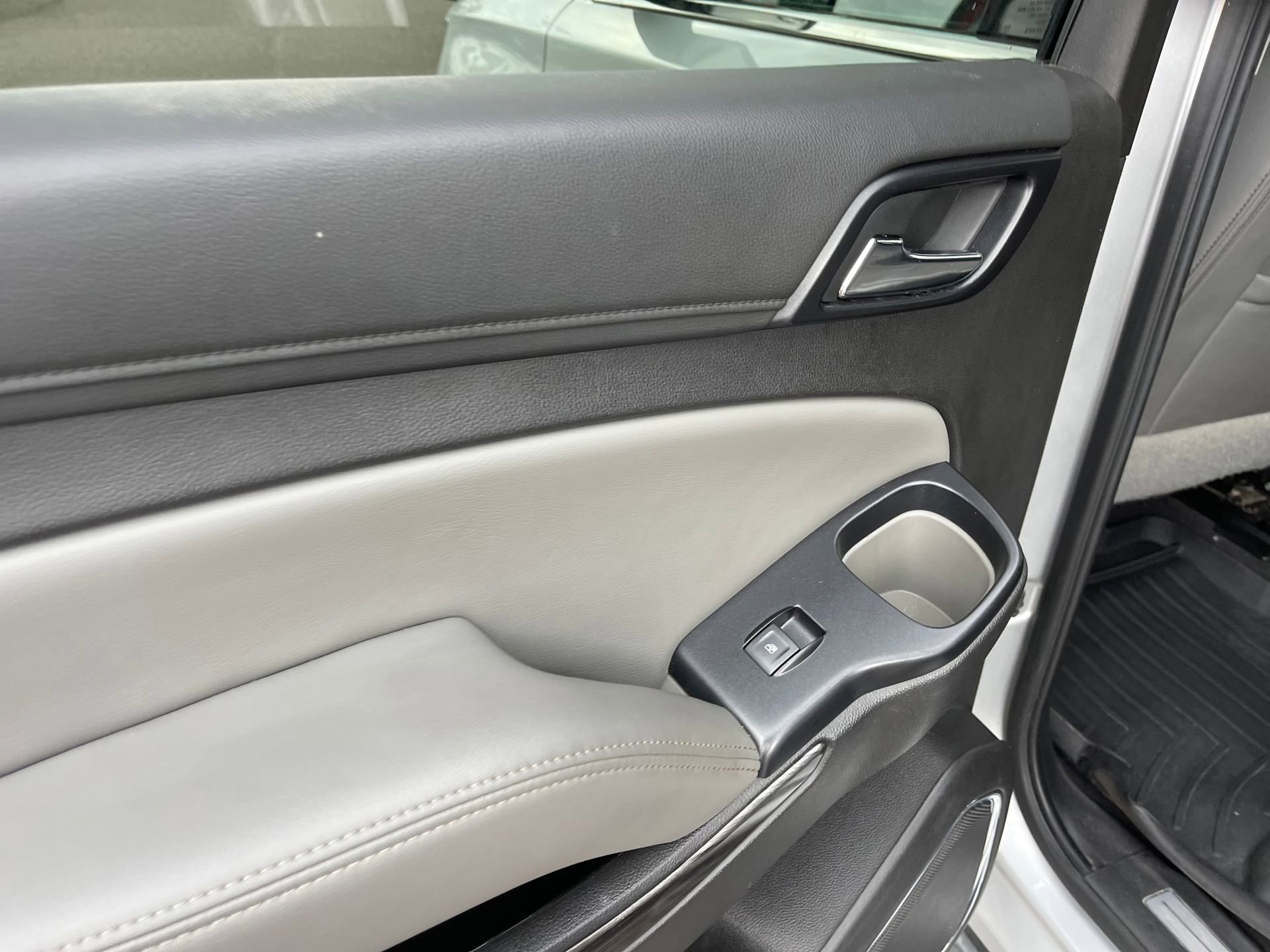 Used 2019 Chevrolet Tahoe LT image 26