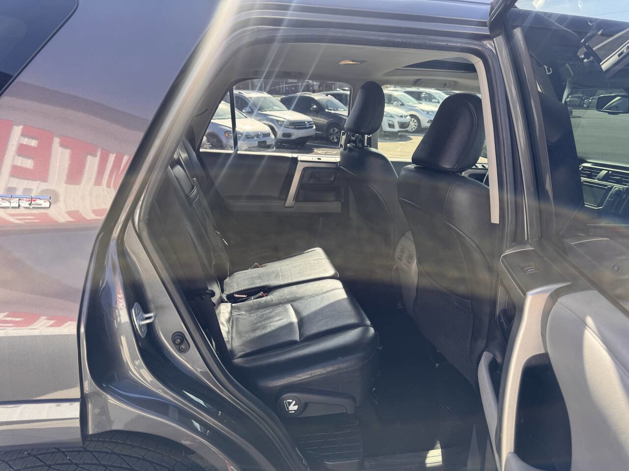 Used 2013 Toyota 4Runner SR5 w/ Premium Pkg w/3rd Row Seat image 18