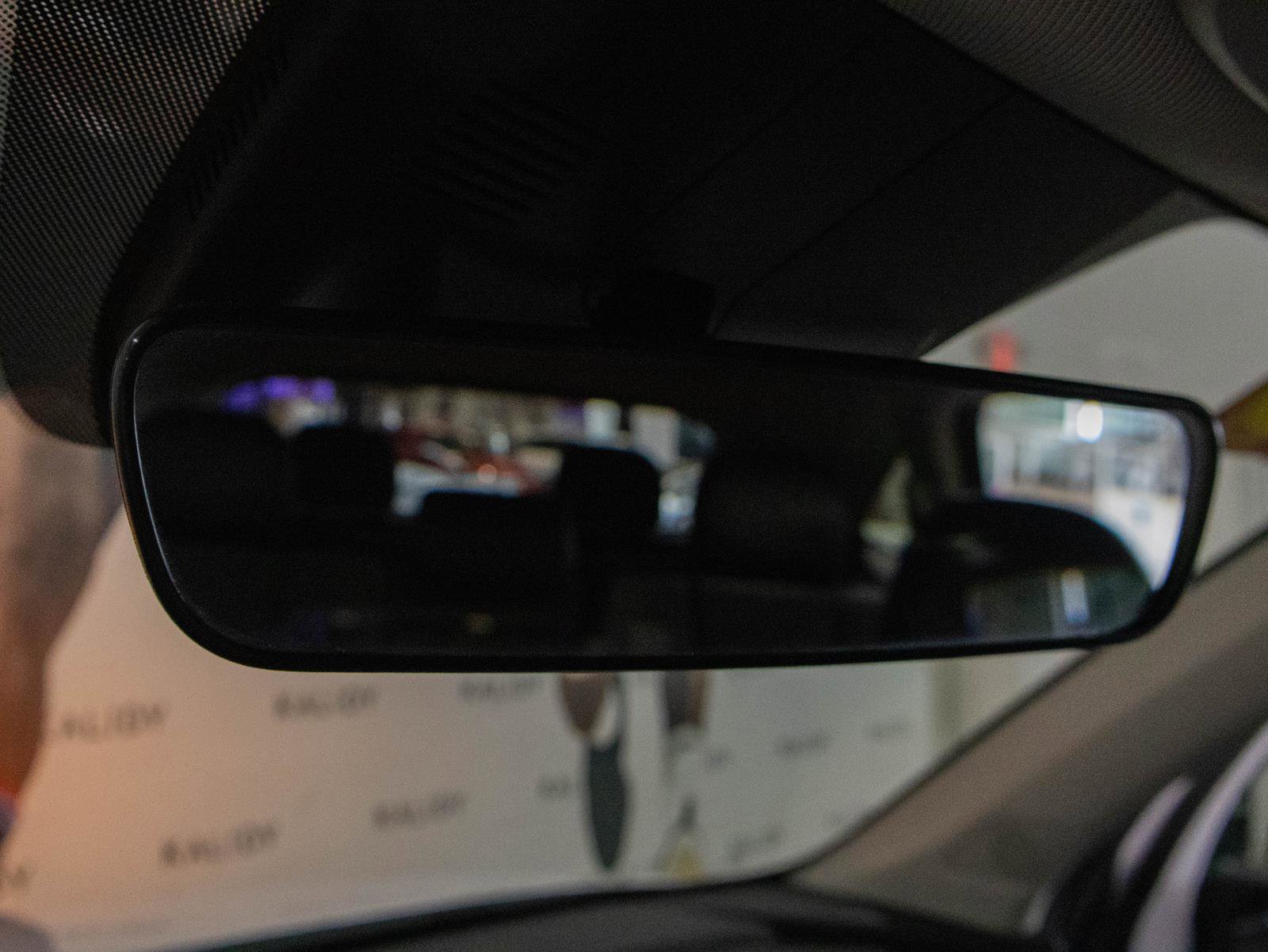 New 2025 Kia Sorento S w/ Panoramic Sunroof Package image 13