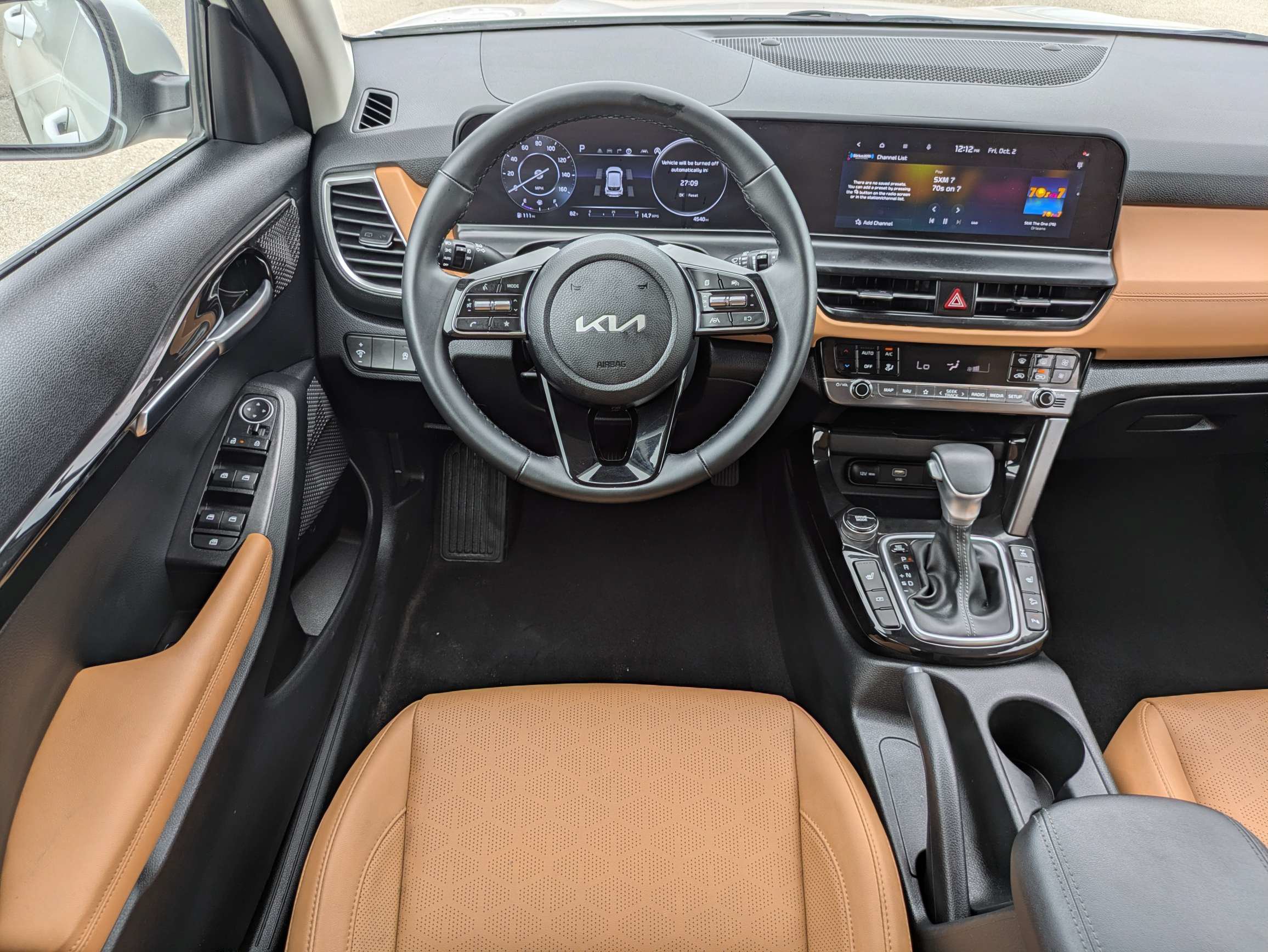 Certified 2025 Kia Seltos EX w/ EX Sunroof Package AWD/4WD image 16