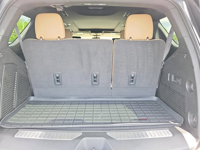 Used 2023 Chevrolet Tahoe Premier w/ Advanced Technology Package RWD image 8