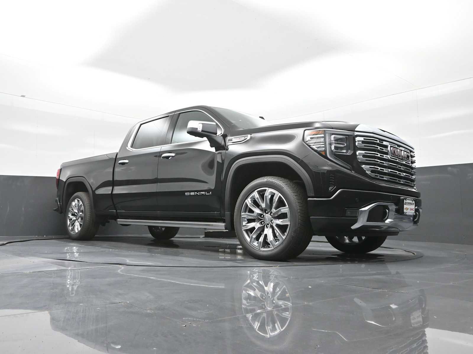 New 2026 GMC Sierra 1500 Denali w/ Denali Reserve Package image 18