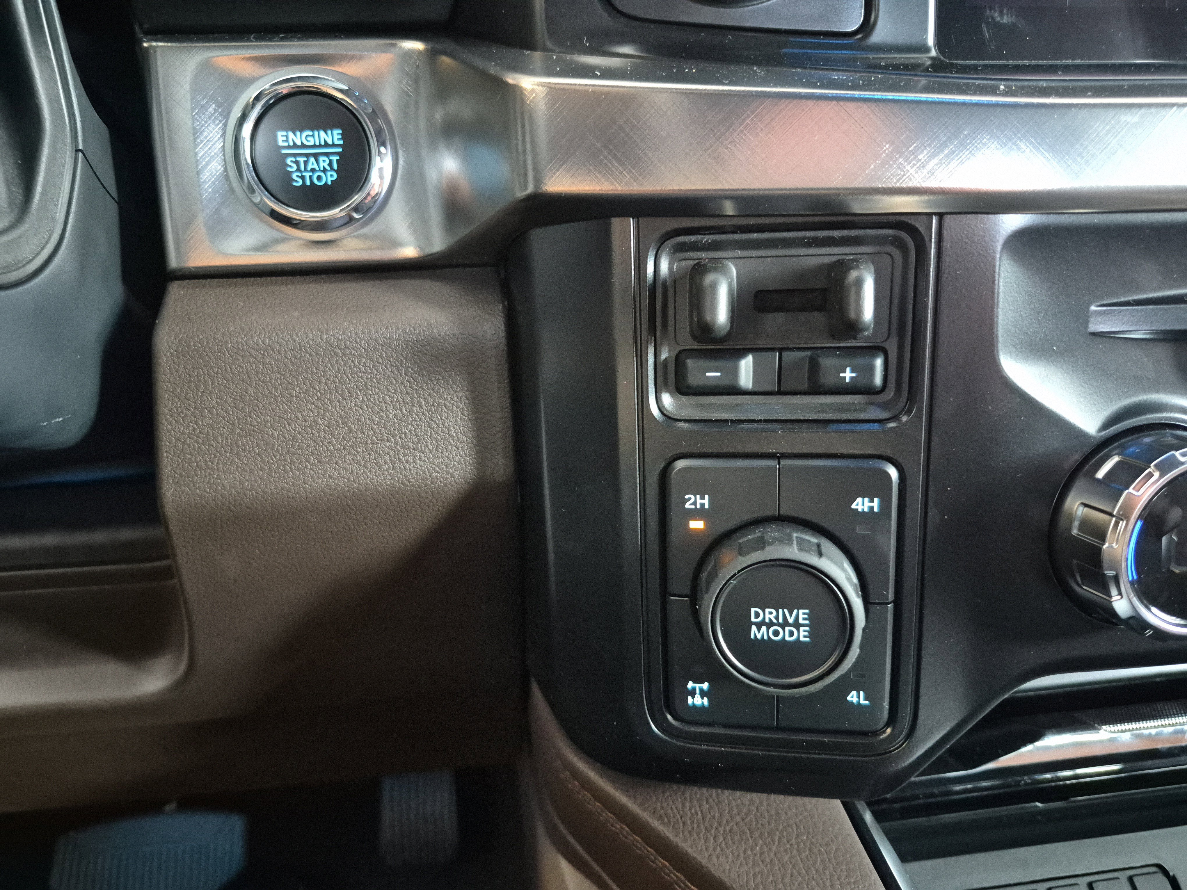 New 2026 Ford F250 King Ranch w/ Chrome Package image 37