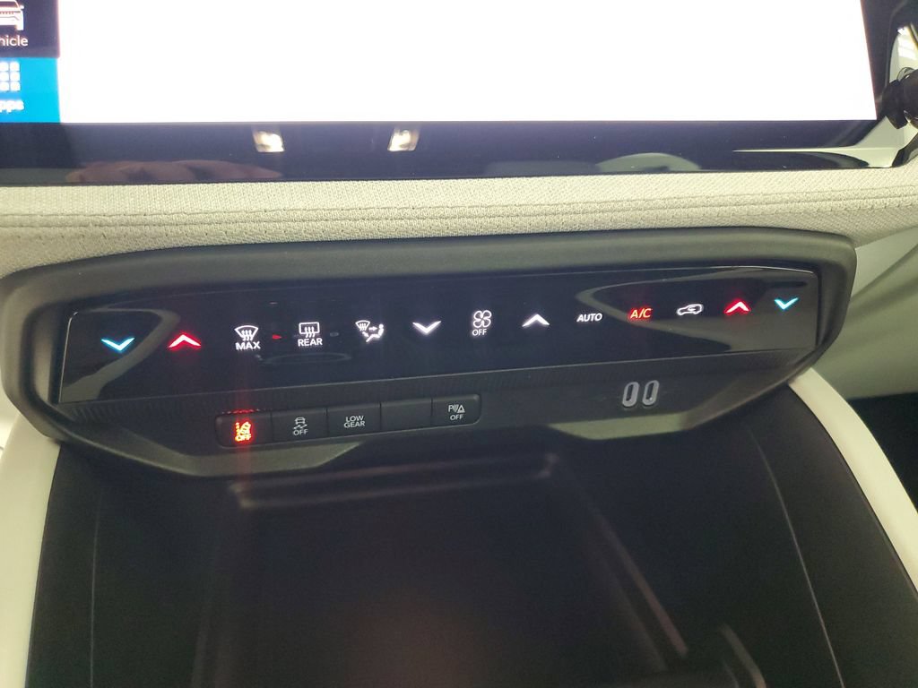 New 2026 Jeep Cherokee Laredo AWD/4WD image 19