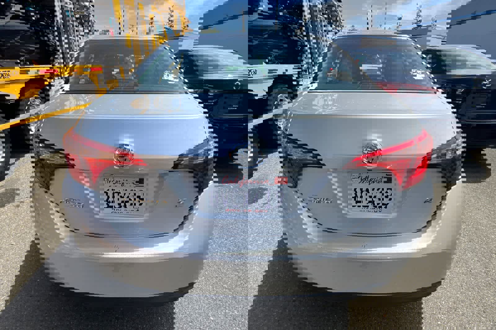 Used 2017 Toyota Corolla LE FWD image 5