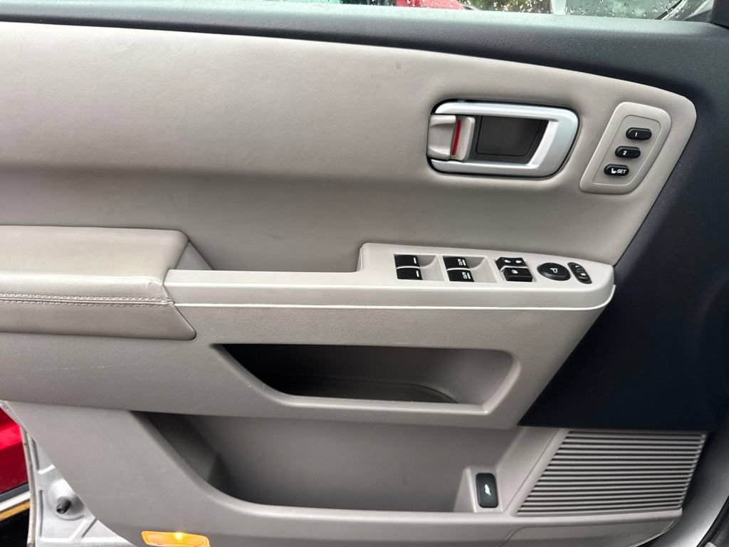 Used 2013 Honda Pilot Touring image 9
