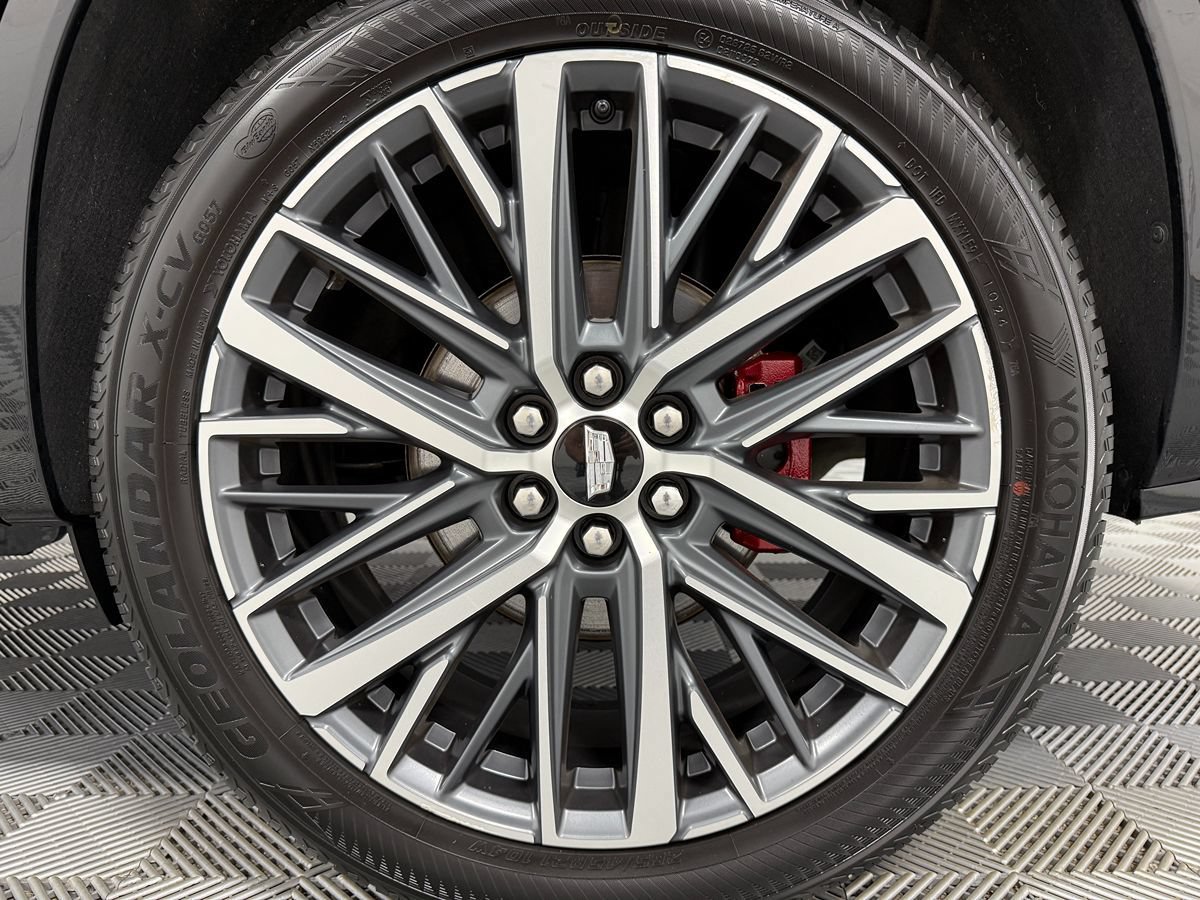 Used 2023 Cadillac XT6 Sport w/ Technology Package AWD/4WD image 39