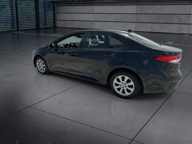 Used 2022 Toyota Corolla LE FWD image 6