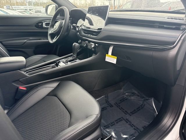 New 2026 Jeep Compass Latitude AWD/4WD image 8