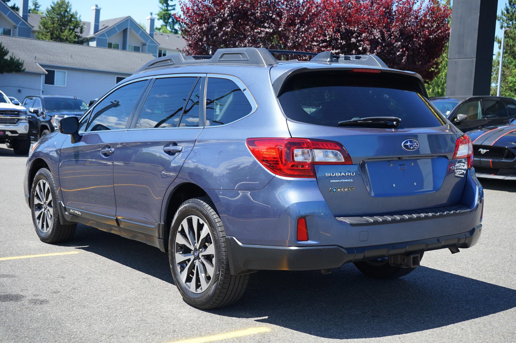 Used 2017 Subaru Outback 3.6R Limited AWD/4WD image 3