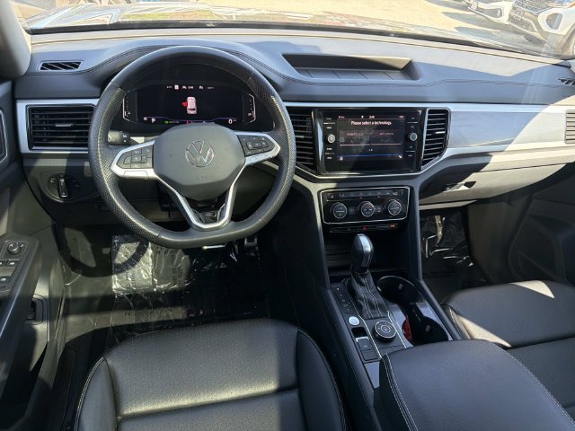 Certified 2023 Volkswagen Atlas SEL R-Line AWD/4WD image 7