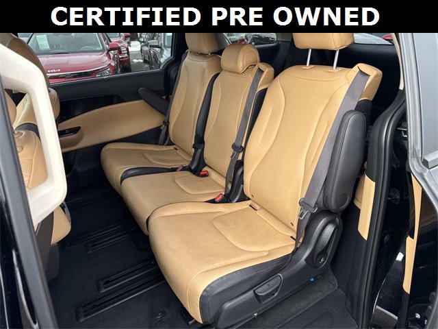 Certified 2024 Kia Carnival EX image 16