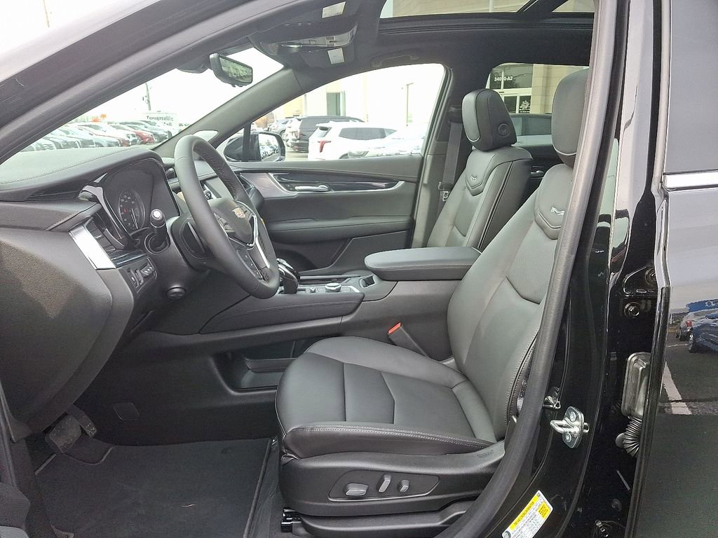 New 2026 Cadillac XT5 Premium Luxury w/ Driver Assist Package image 6
