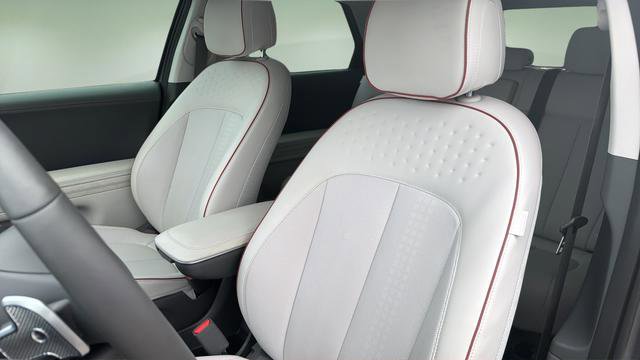 Used 2024 Hyundai Ioniq 5 Limited image 21