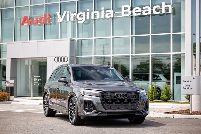 New 2025 Audi SQ7 Prestige
