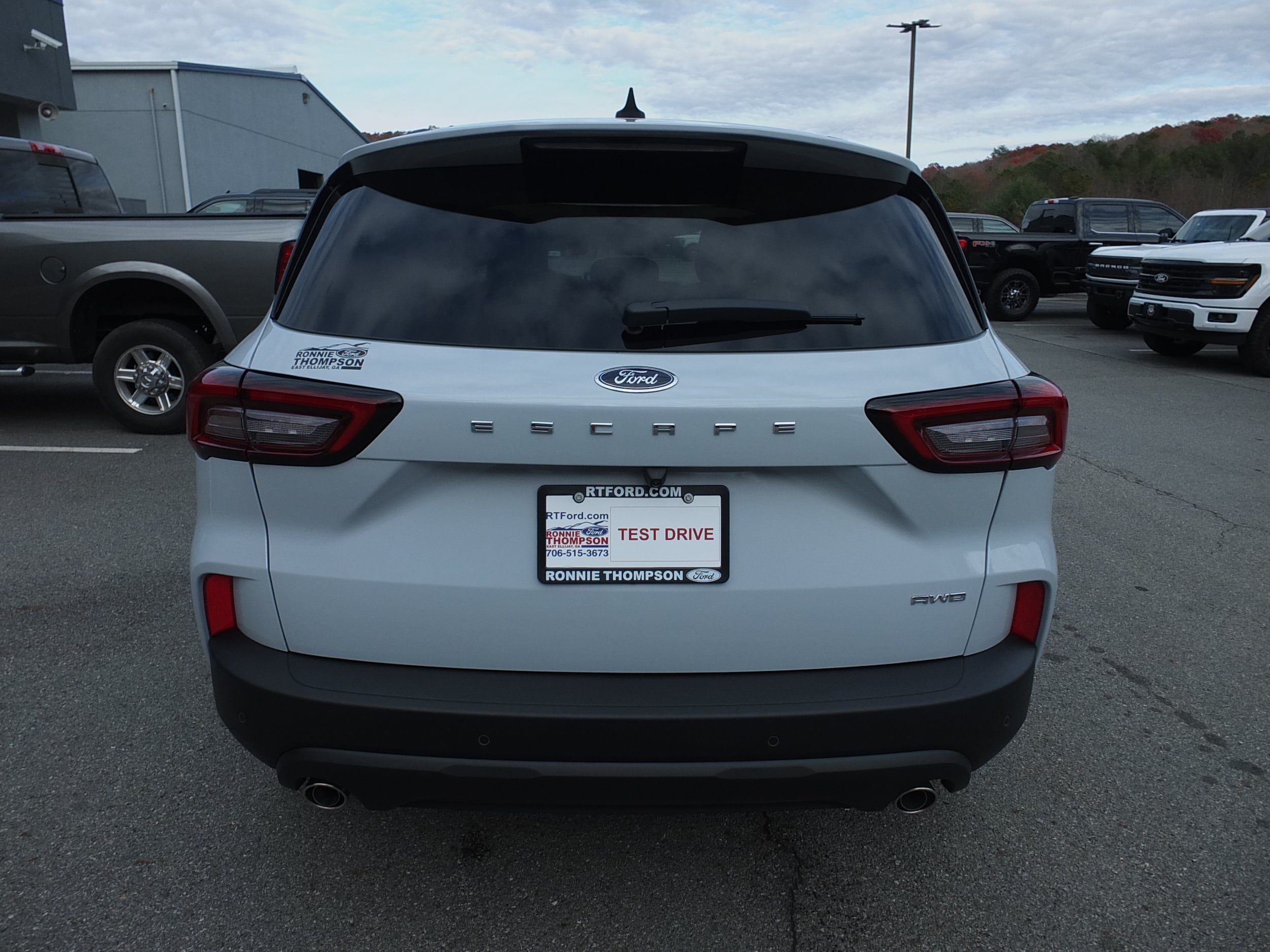 New 2026 Ford Escape ST-Line w/ Tech Pack #1 AWD/4WD image 4