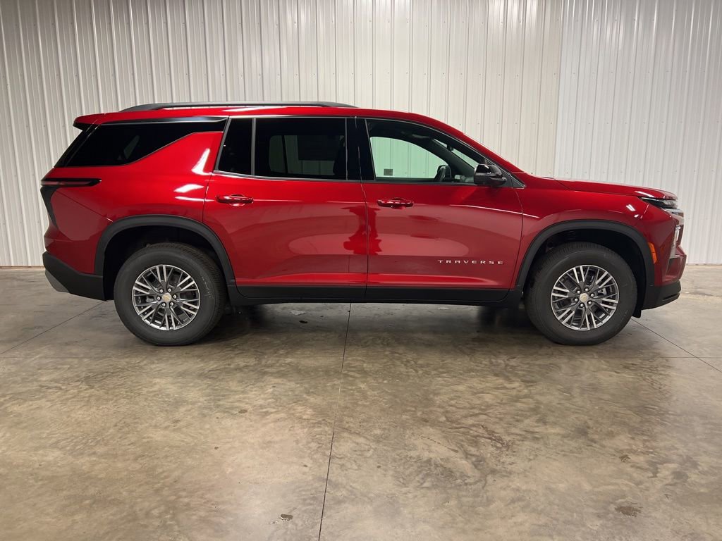 New 2026 Chevrolet Traverse LT w/ Driver Confidence Package image 2