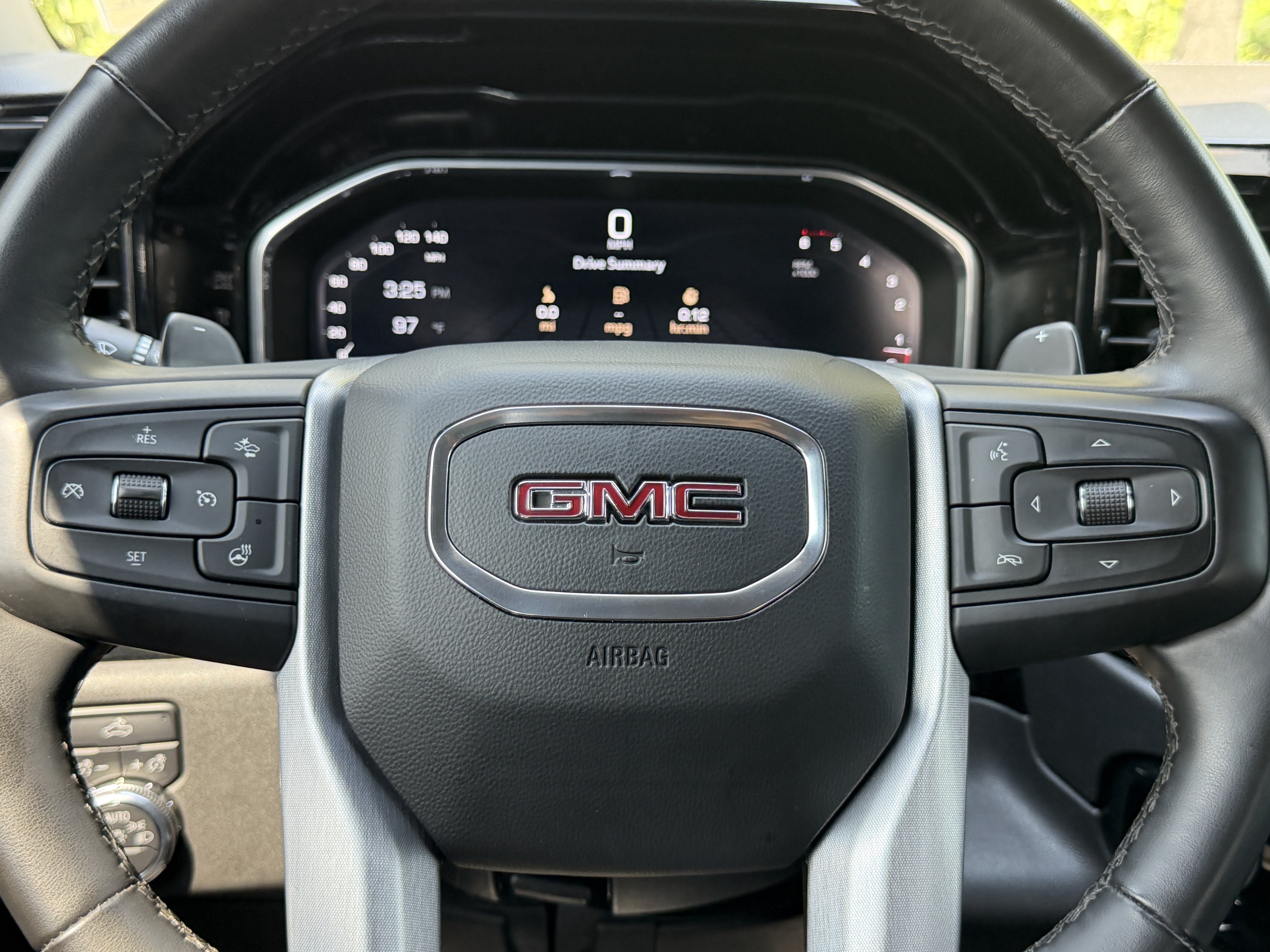 Used 2023 GMC Sierra 1500 Elevation w/ LPO, Elevation Black Package AWD/4WD image 31