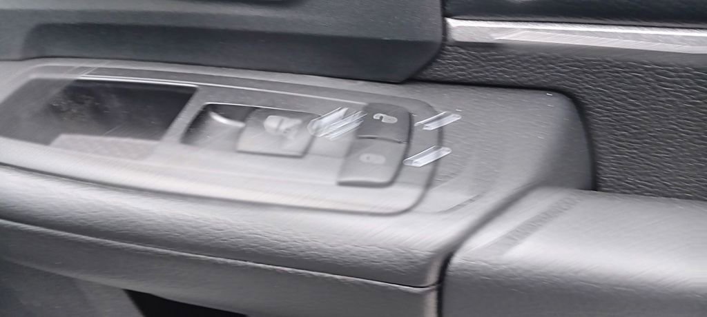 New 2024 RAM 5500 Tradesman AWD/4WD image 29