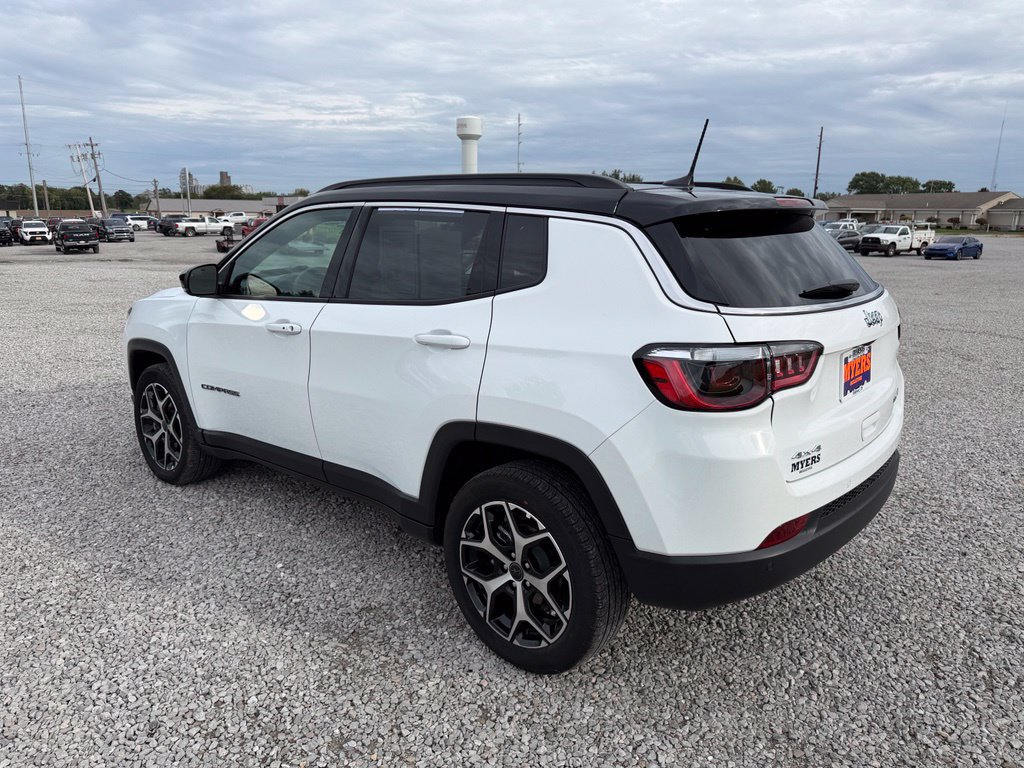 Used 2026 Jeep Compass Limited AWD/4WD image 28