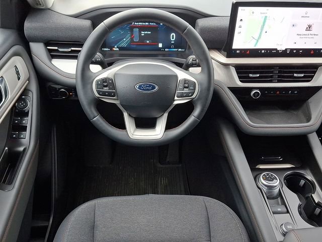 Used 2025 Ford Explorer Active image 12