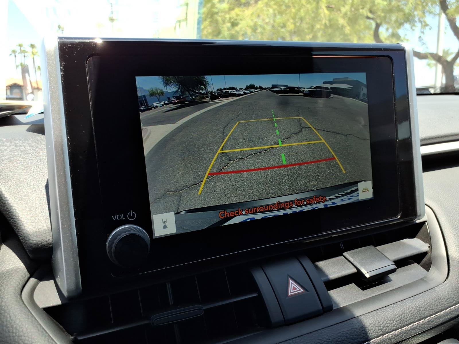 Used 2023 Toyota RAV4 XLE FWD image 28